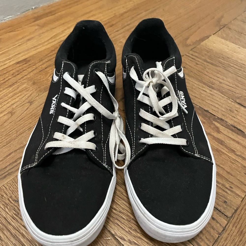 Vans Men's Seldan Black and White Canvas Sneakers
